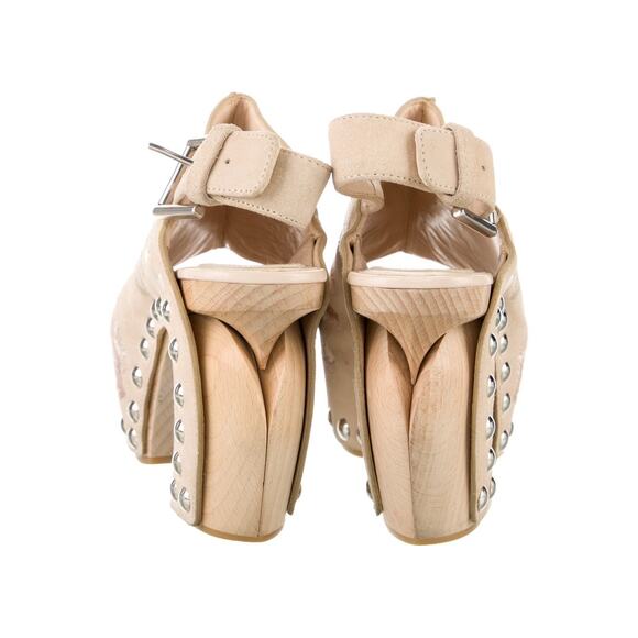 Sold - Picture 4 of 5